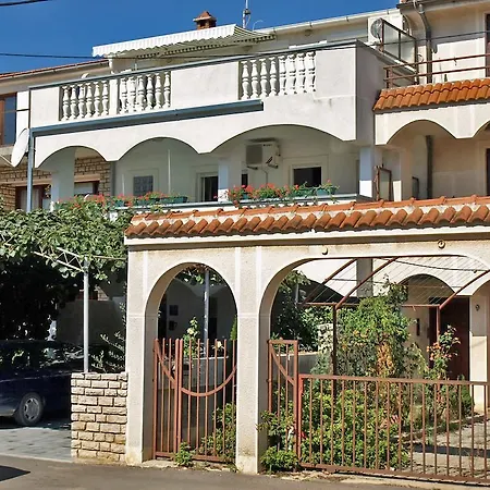 10 Apartamento *
